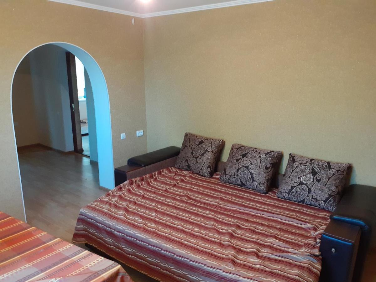 Татьянин Двор Hotel Kamianets-Podilskyi Ngoại thất bức ảnh